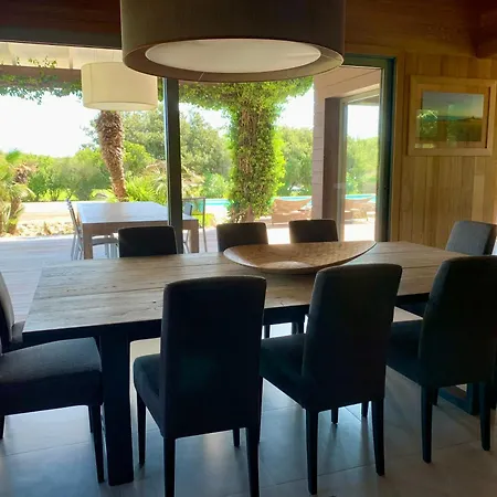 Villa Lavezzi *