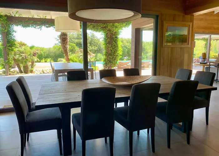 Villa Lavezzi *