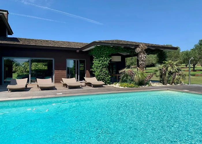 Villa Lavezzi