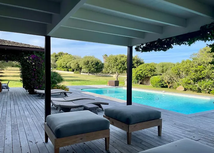 Villa Lavezzi *