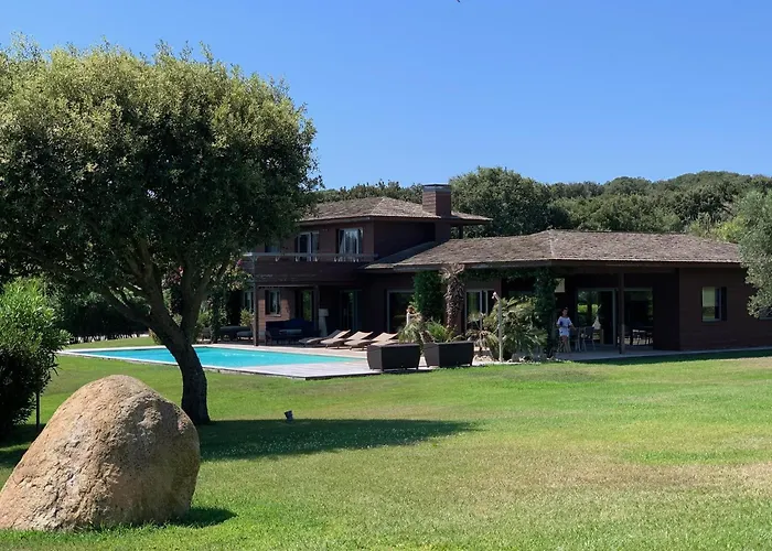 Villa Lavezzi *